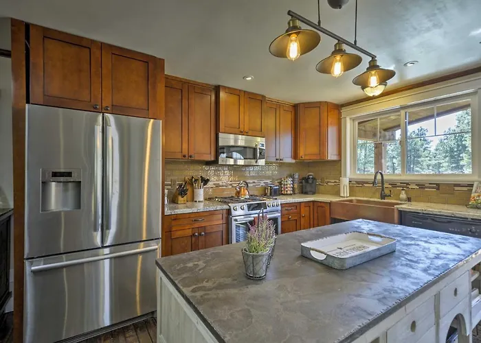 W/ Jacuzzi: 10 Mi To Nau & Flagstaff! Holiday home *