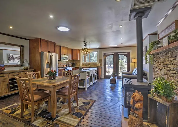 Holiday home W/ Jacuzzi: 10 Mi To Nau & Flagstaff!